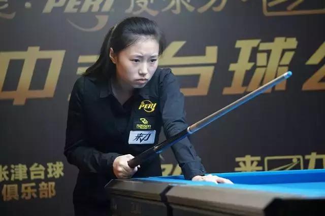 查尔顿用他 查尔顿用他