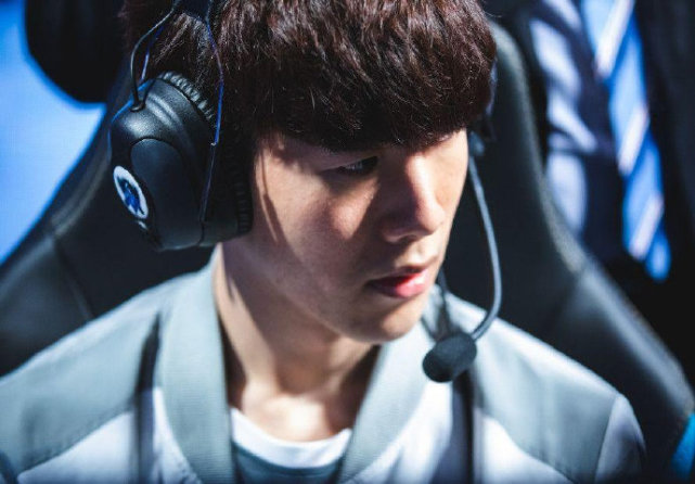 中場核心球 中場核心球